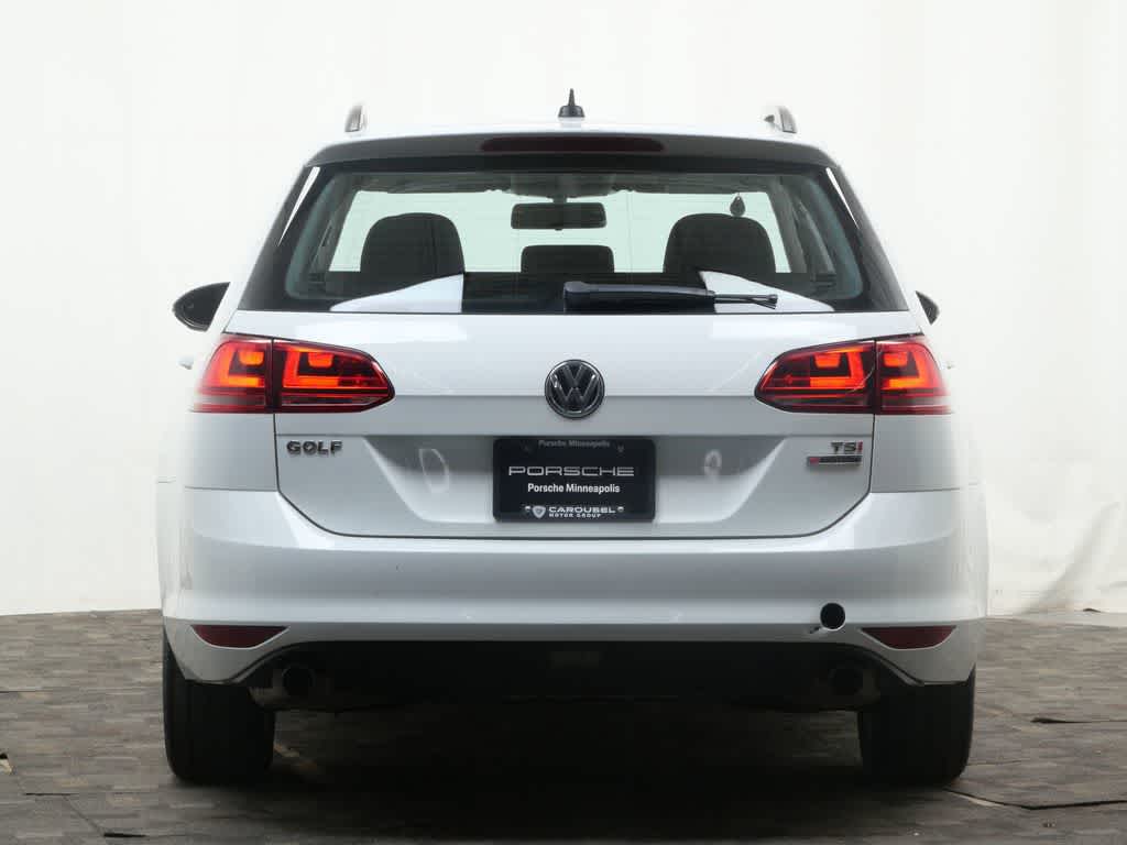 Thumbnail: 2017 Volkswagen e-Golf - 6