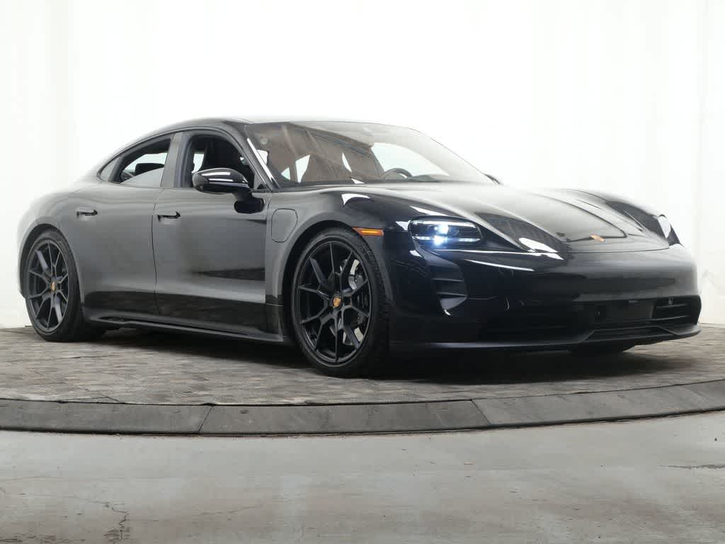 Thumbnail: 2023 Porsche Taycan - 9