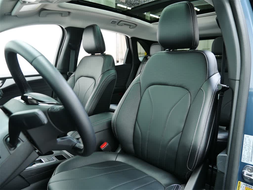 Thumbnail: 2025 Ford Escape - 5