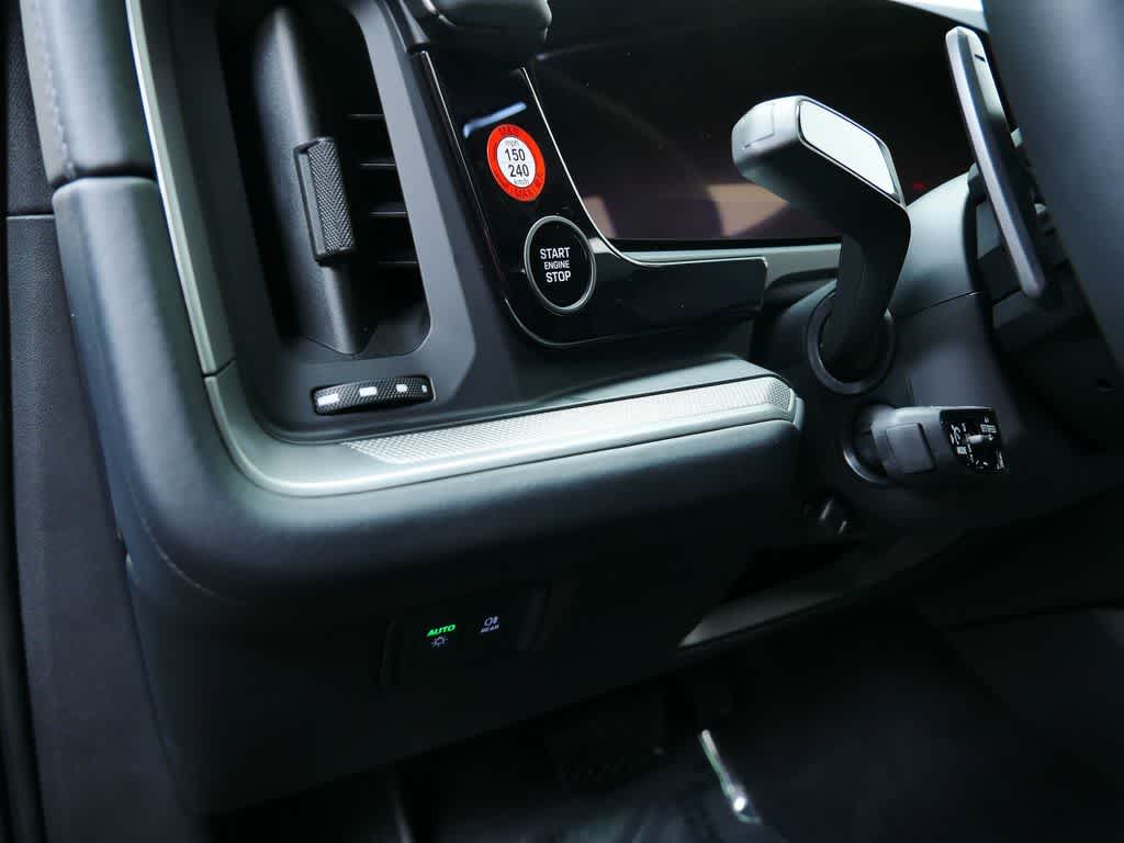 Thumbnail: 2026 Porsche Cayenne - 18