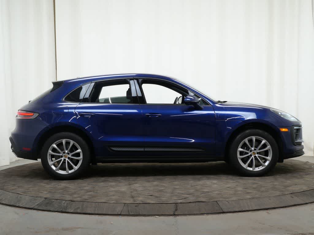 Thumbnail: 2025 Porsche Macan - 7