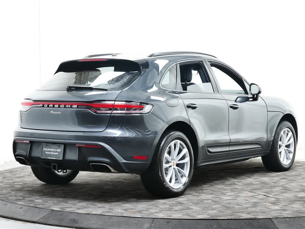 Thumbnail: 2025 Porsche Macan - 7