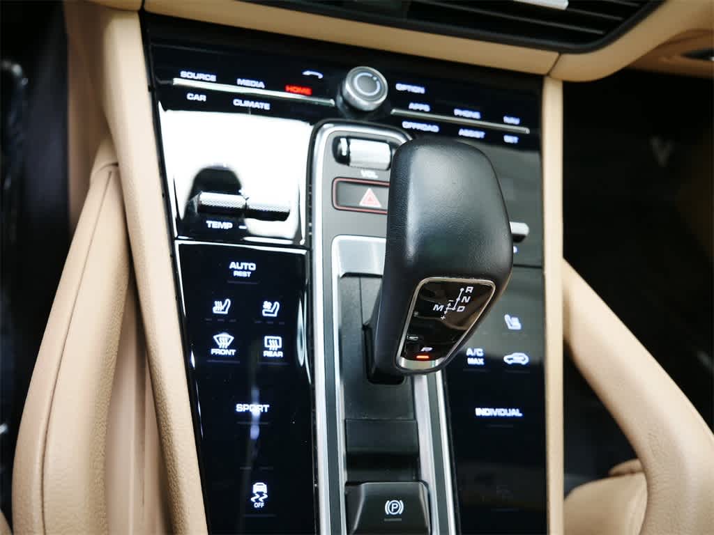 Thumbnail: 2023 Porsche Cayenne - 27