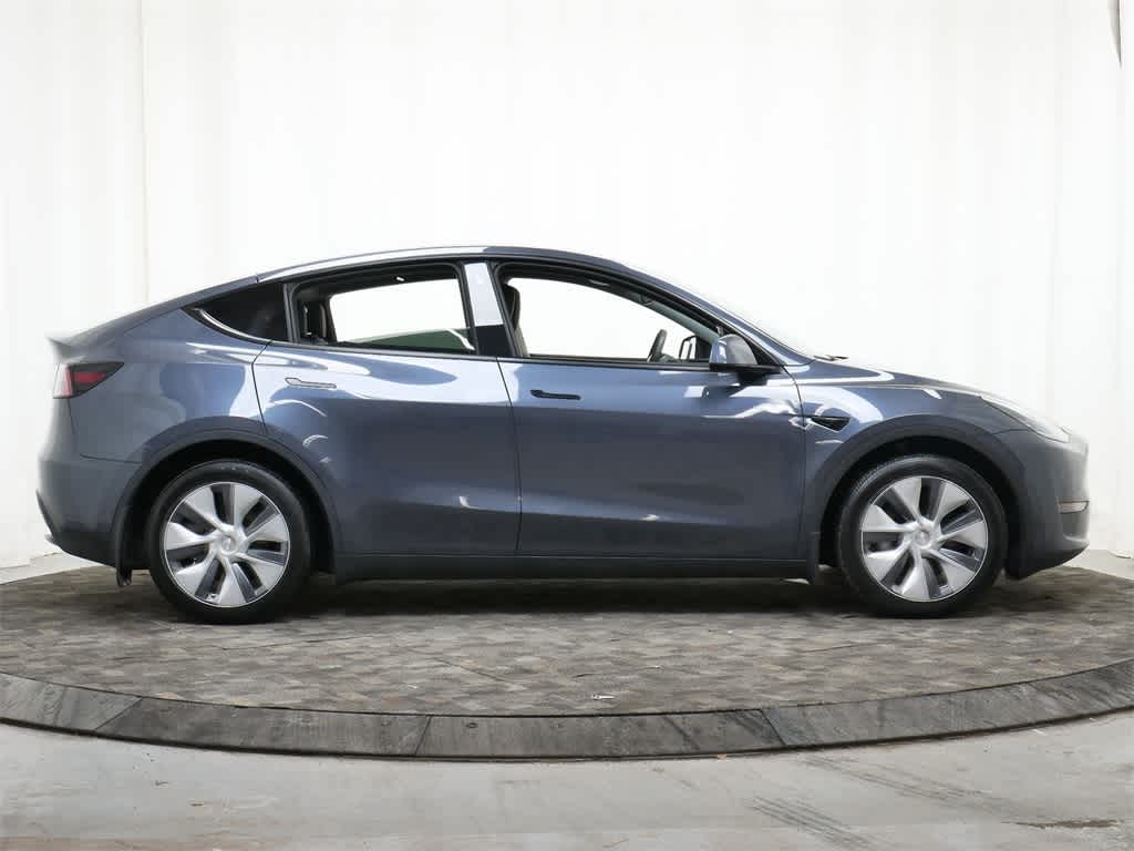 Thumbnail: 2023 Tesla Model Y - 9