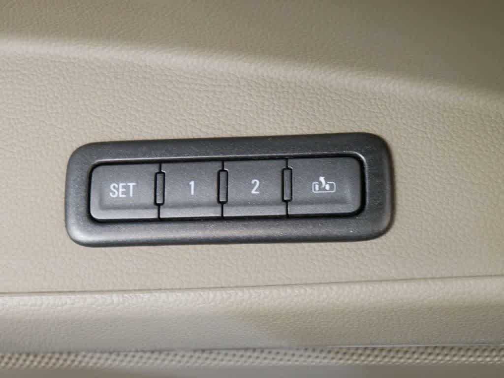 Thumbnail: 2017 GMC Yukon - 20