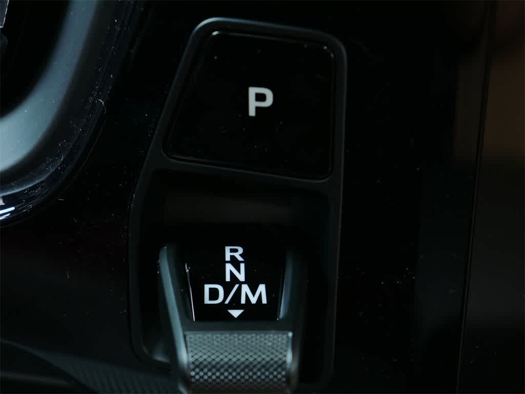 Thumbnail: 2025 Porsche Cayenne - 25