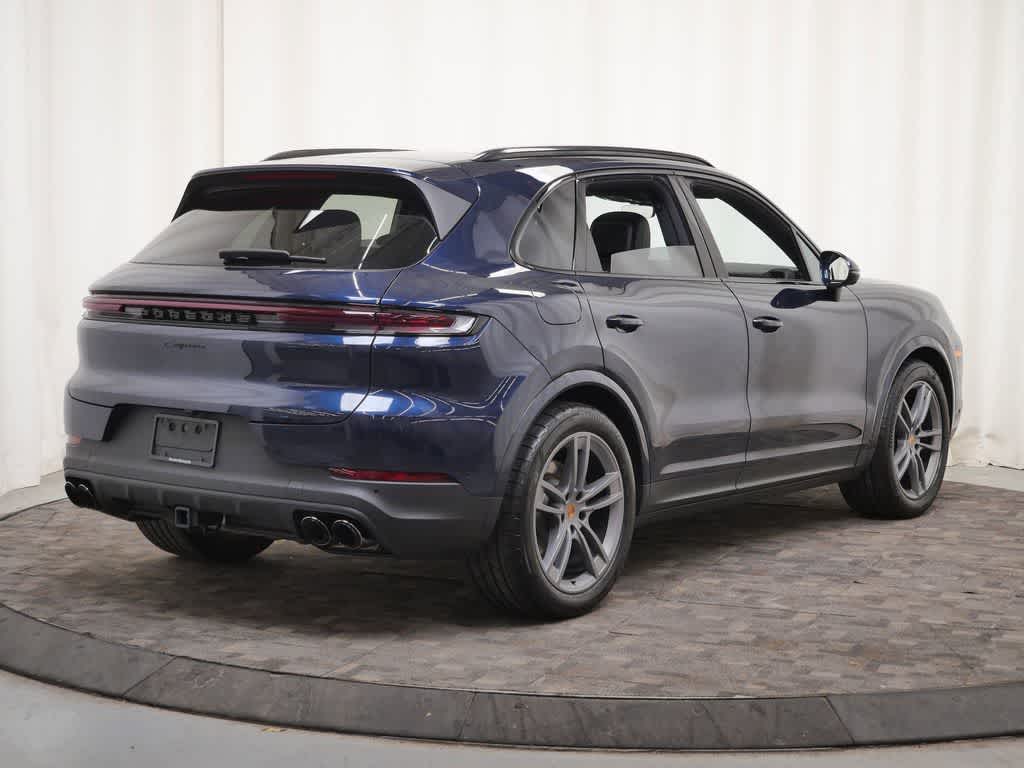 Thumbnail: 2025 Porsche Cayenne - 7