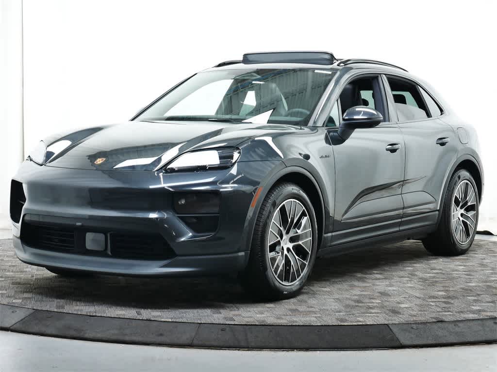 Thumbnail: 2025 Porsche Macan - 1
