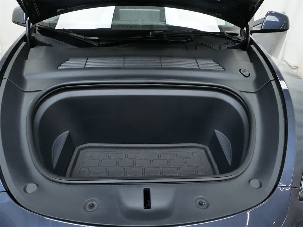 Thumbnail: 2023 Tesla Model Y - 12