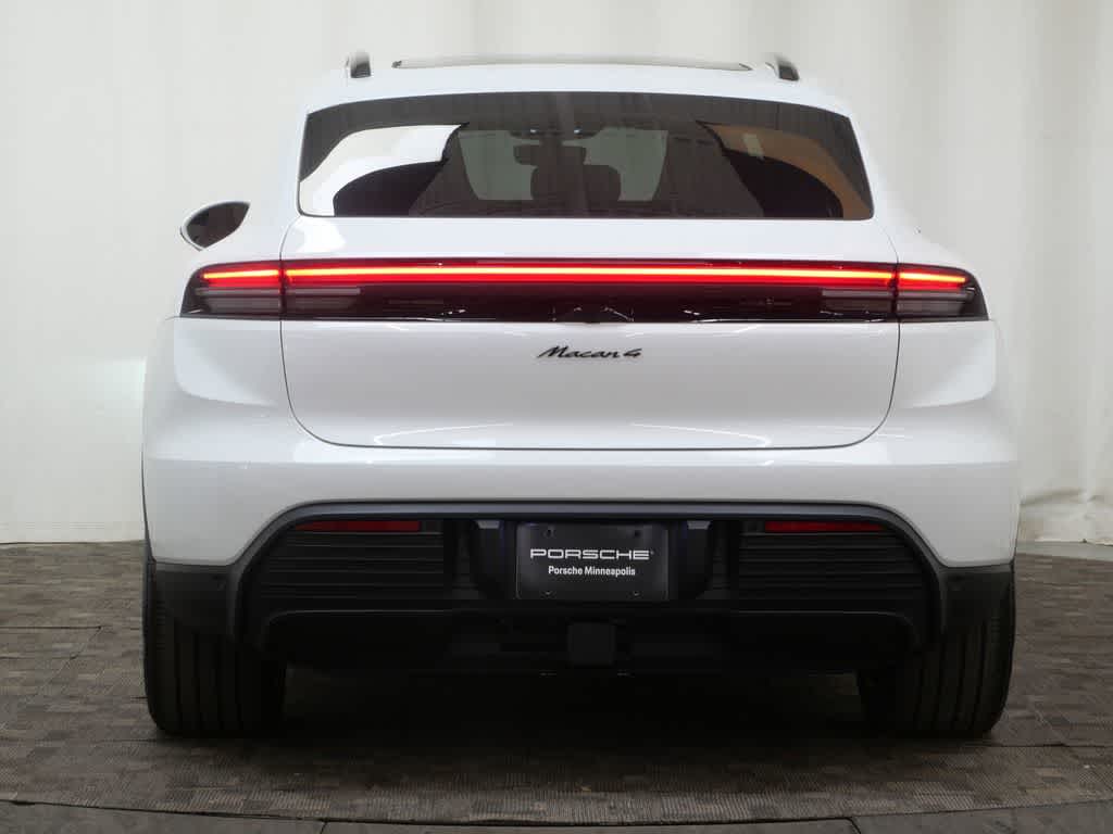 Thumbnail: 2026 Porsche Macan - 6
