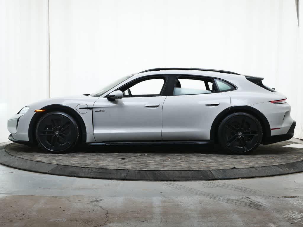 Thumbnail: 2026 Porsche Taycan - 2