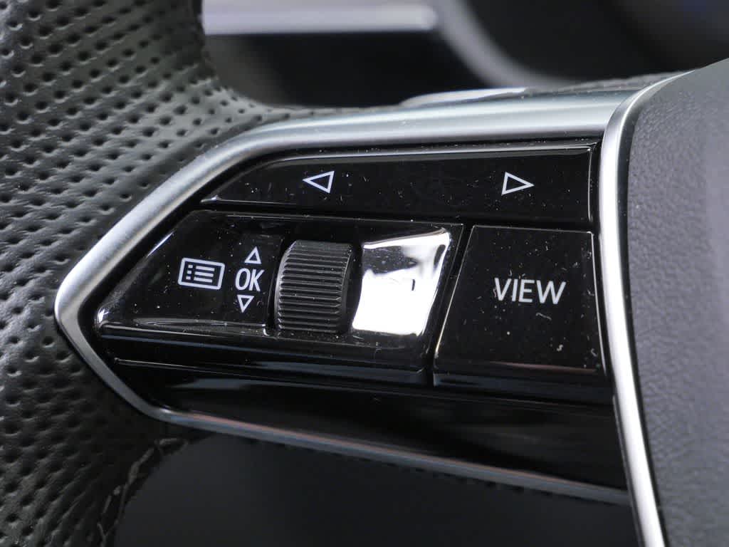 Thumbnail: 2024 Audi SQ8 e-tron - 19