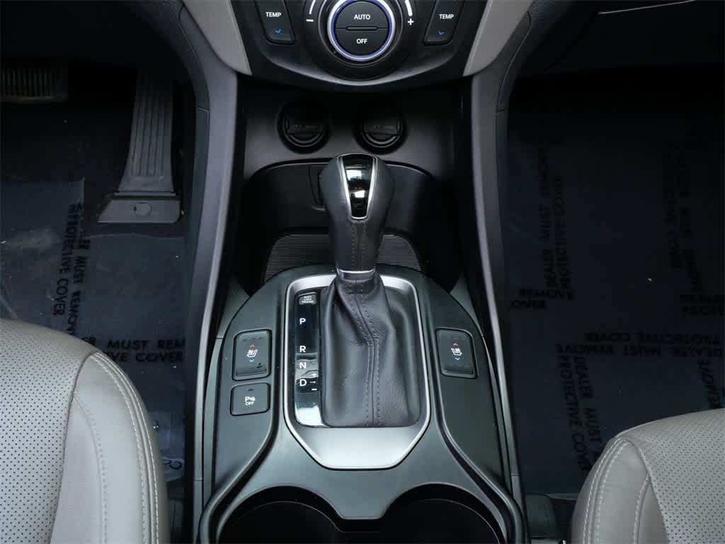 Thumbnail: 2015 Hyundai Santa Fe - 15