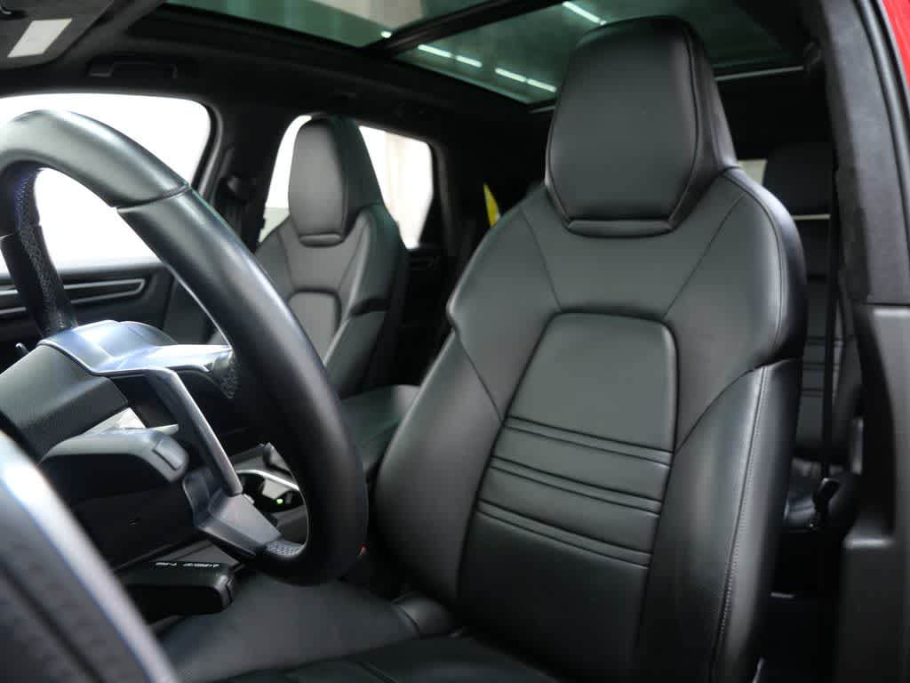 Thumbnail: 2023 Porsche Cayenne - 5