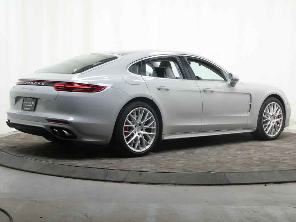 Thumbnail: 2017 Porsche Panamera - 7