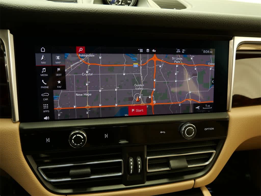 Thumbnail: 2024 Porsche Macan - 26