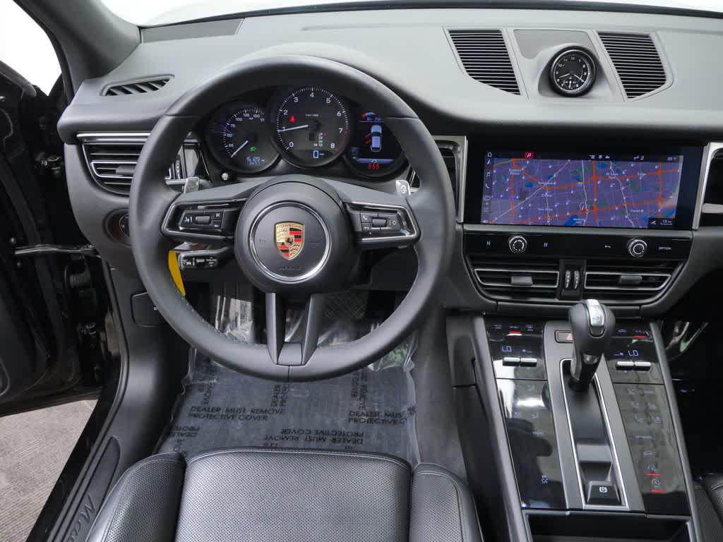 Thumbnail: 2024 Porsche Macan - 16