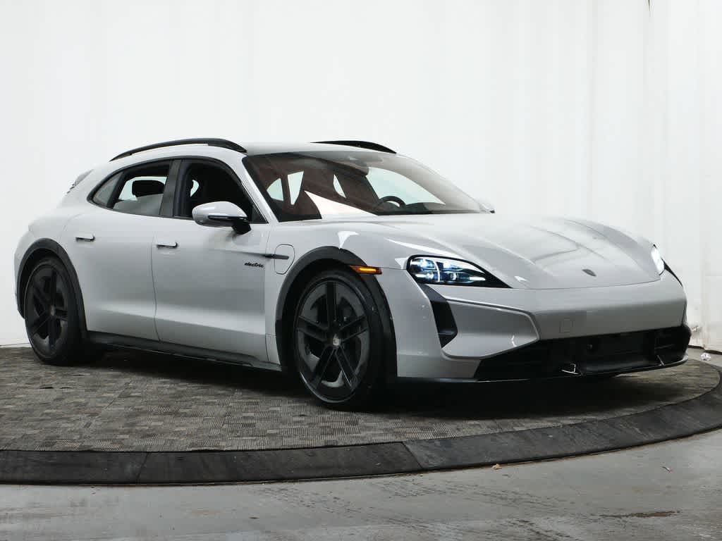 Thumbnail: 2026 Porsche Taycan - 10