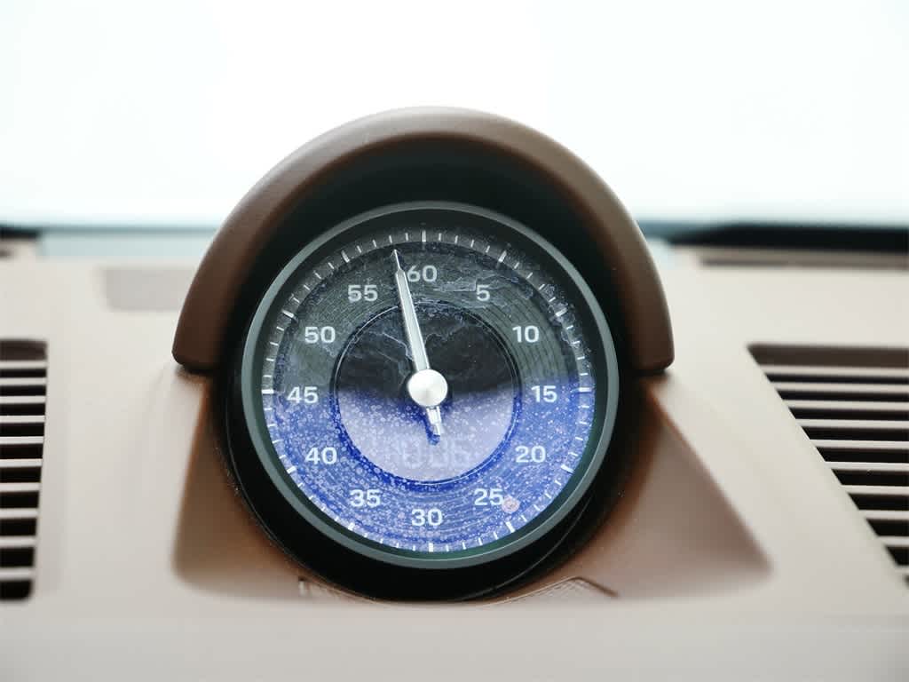 Thumbnail: 2025 Porsche 911 - 21