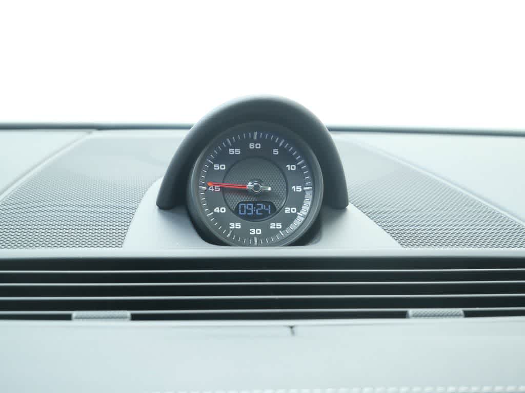 Thumbnail: 2017 Porsche Panamera - 25