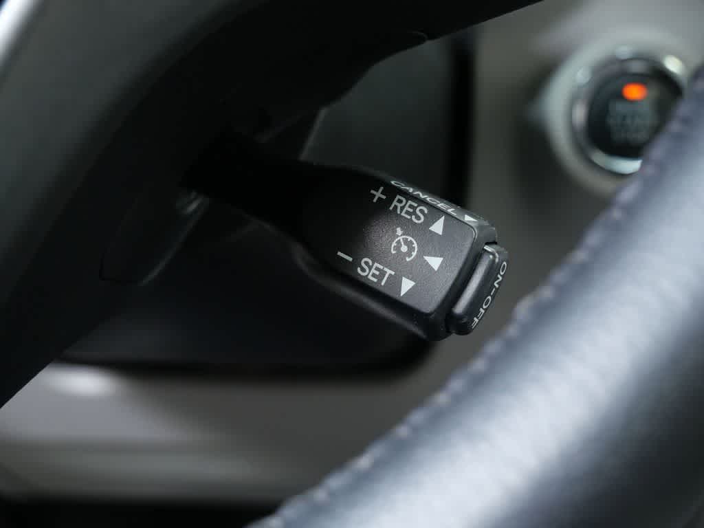 Thumbnail: 2015 Toyota Venza - 19