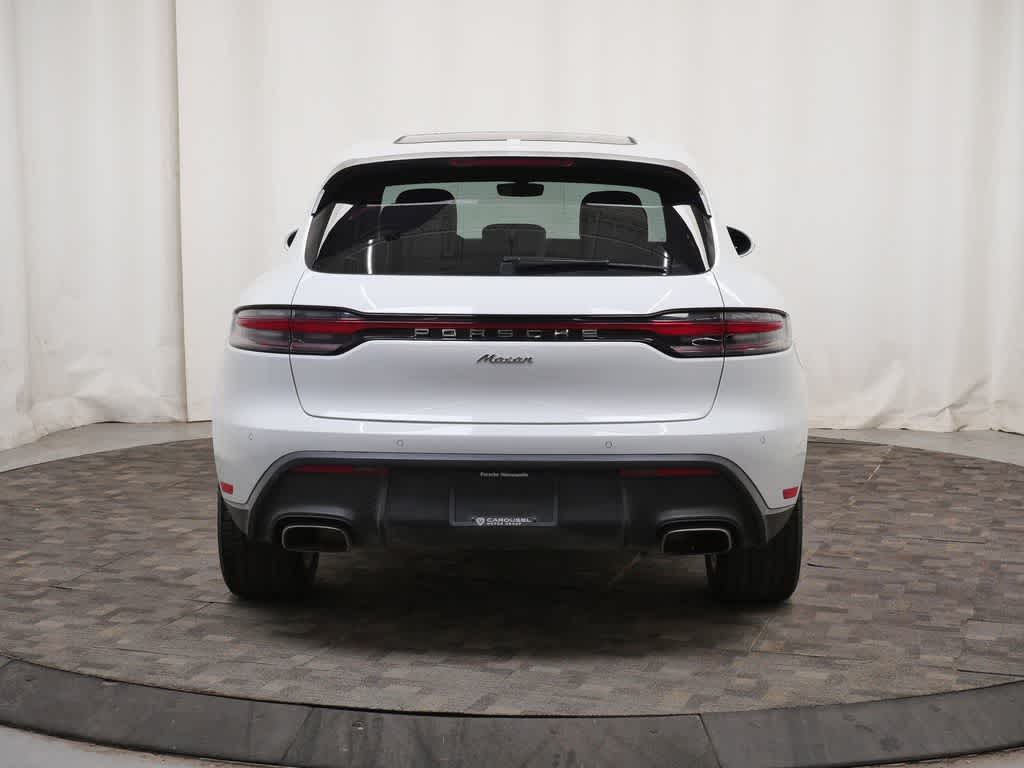 Thumbnail: 2024 Porsche Macan - 6