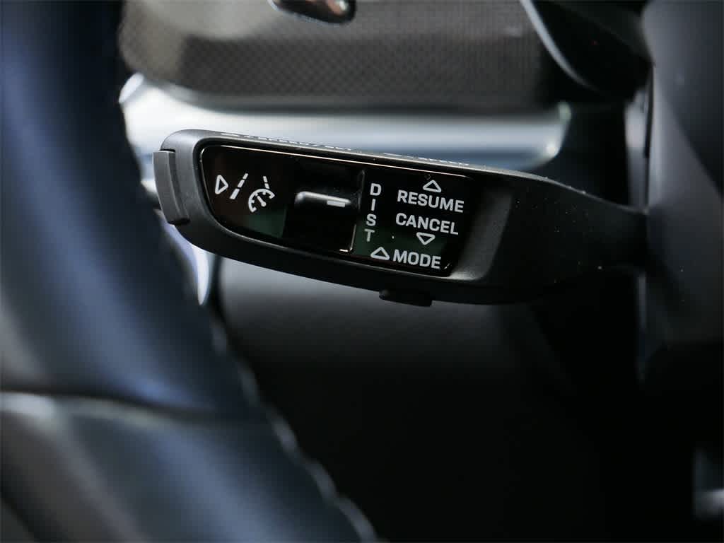 Thumbnail: 2023 Porsche Panamera - 22