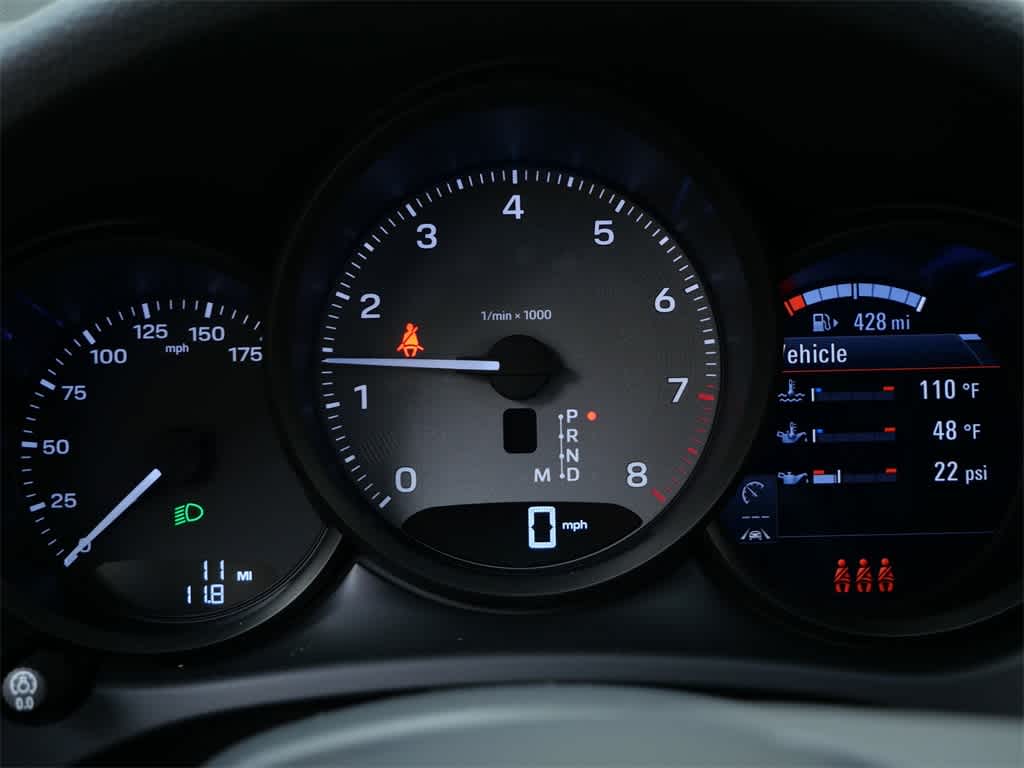 Thumbnail: 2026 Porsche Macan - 26