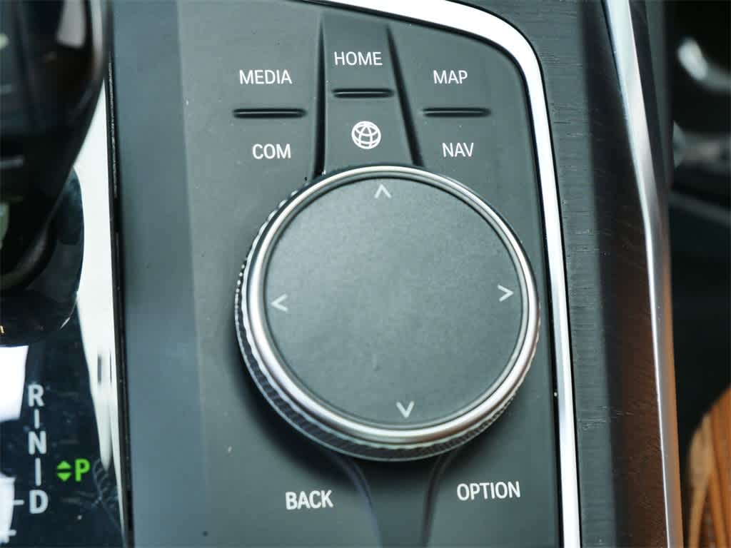 Thumbnail: 2021 BMW 3 Series - 27