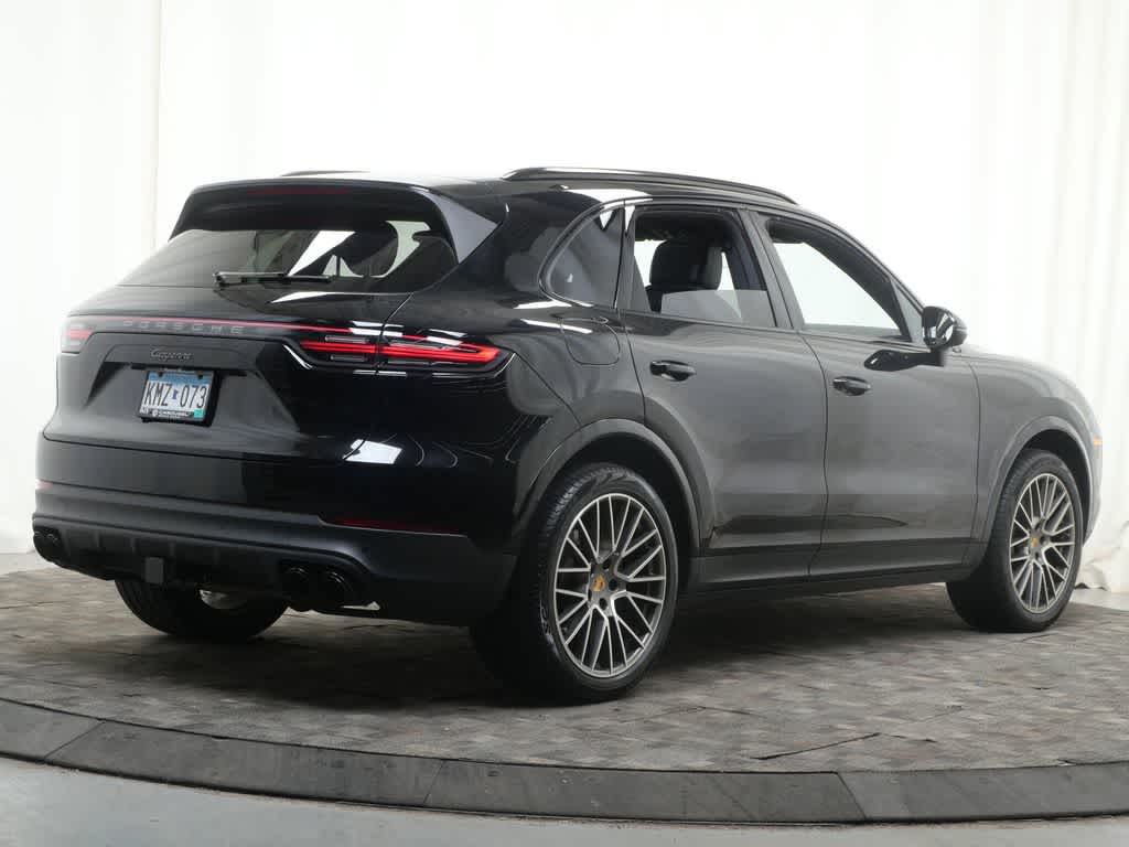 Thumbnail: 2023 Porsche Cayenne - 7