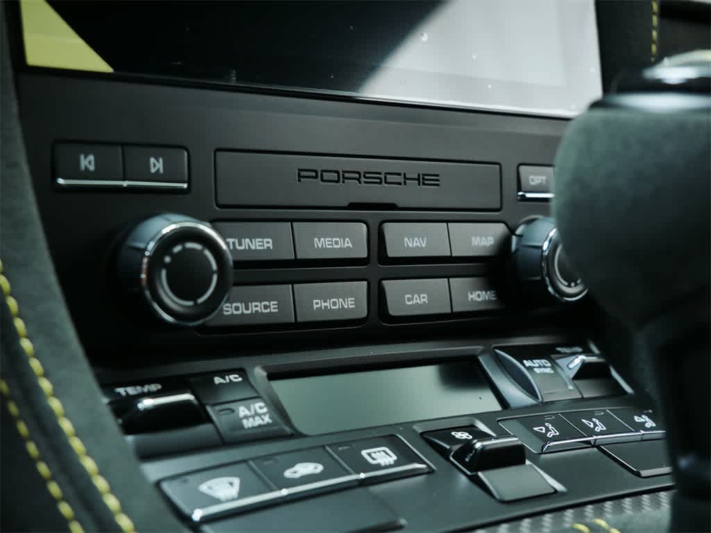 Thumbnail: 2025 Porsche  - 24