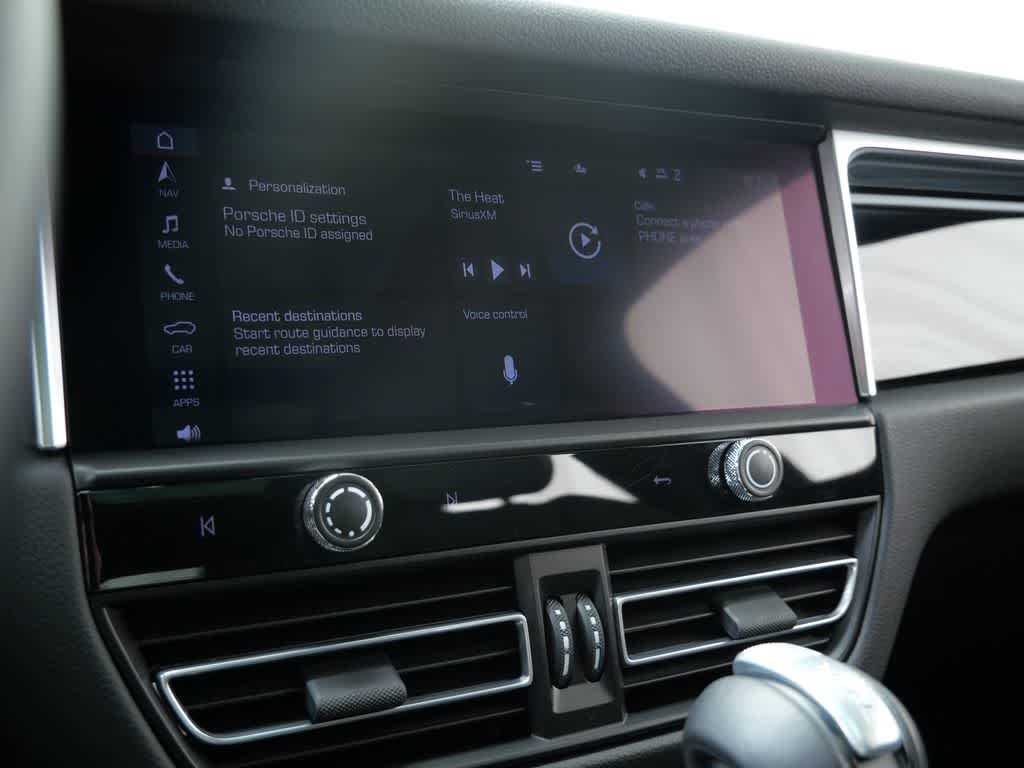 Thumbnail: 2024 Porsche Macan - 22