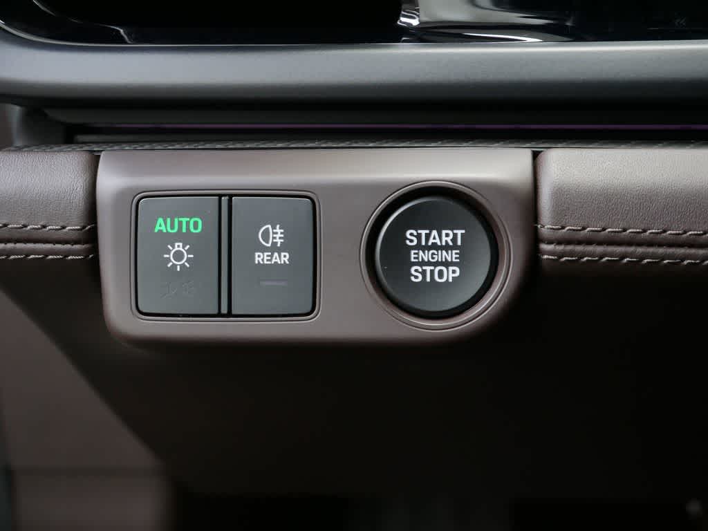 Thumbnail: 2025 Porsche Panamera - 19