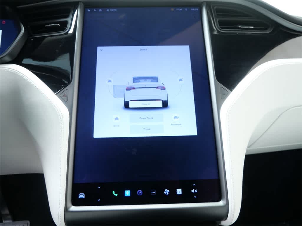 Thumbnail: 2020 Tesla Model X - 22