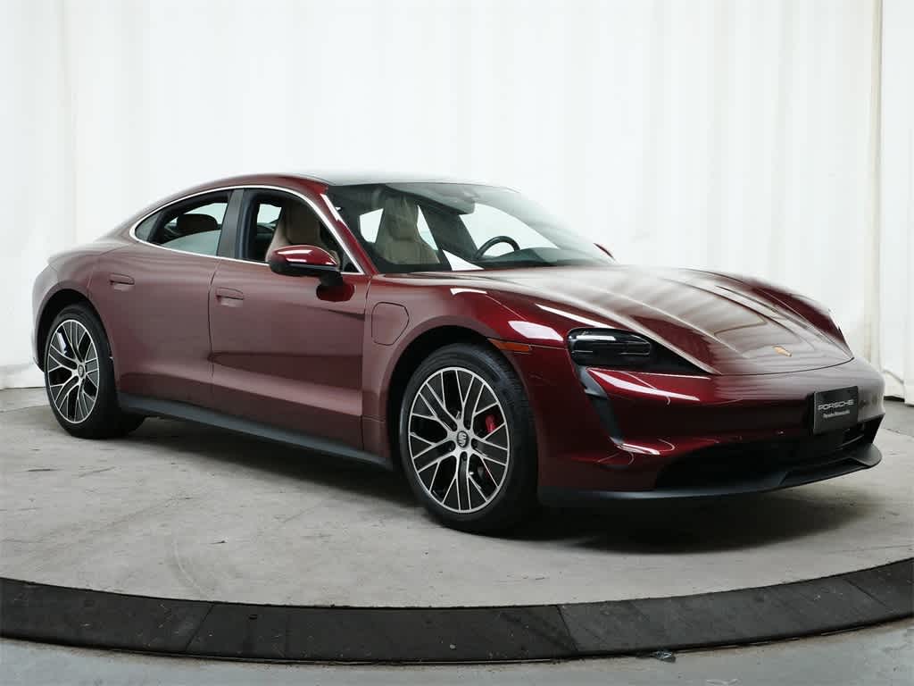 Thumbnail: 2022 Porsche Taycan - 9