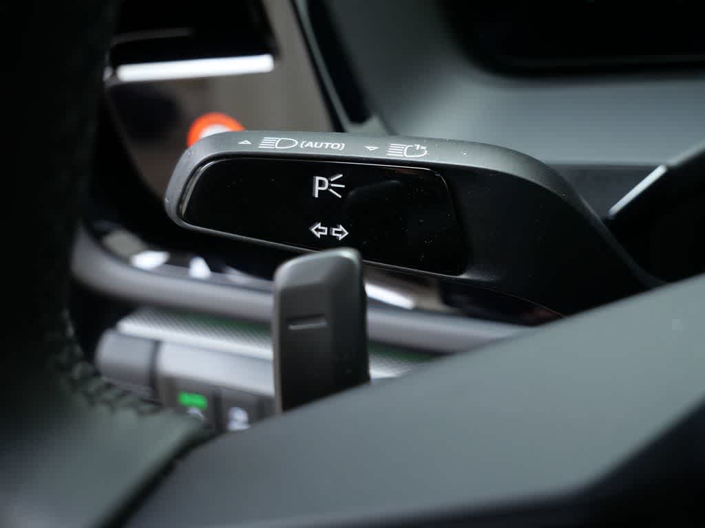 Thumbnail: 2025 Porsche Panamera - 24