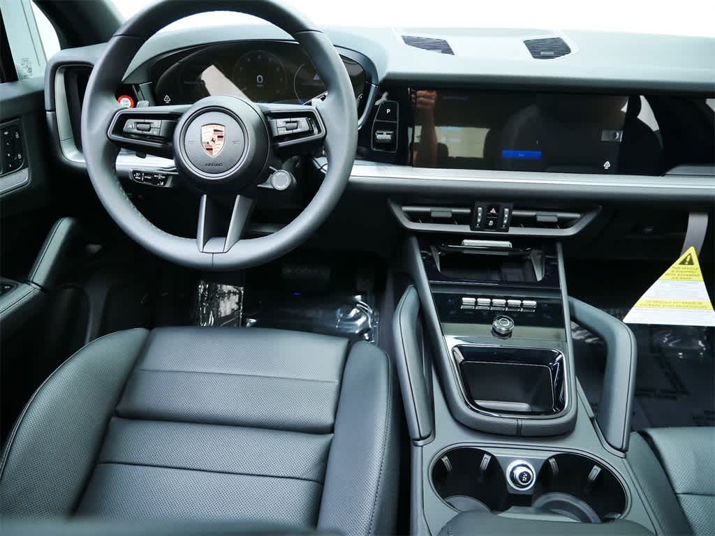 Thumbnail: 2025 Porsche Cayenne - 17