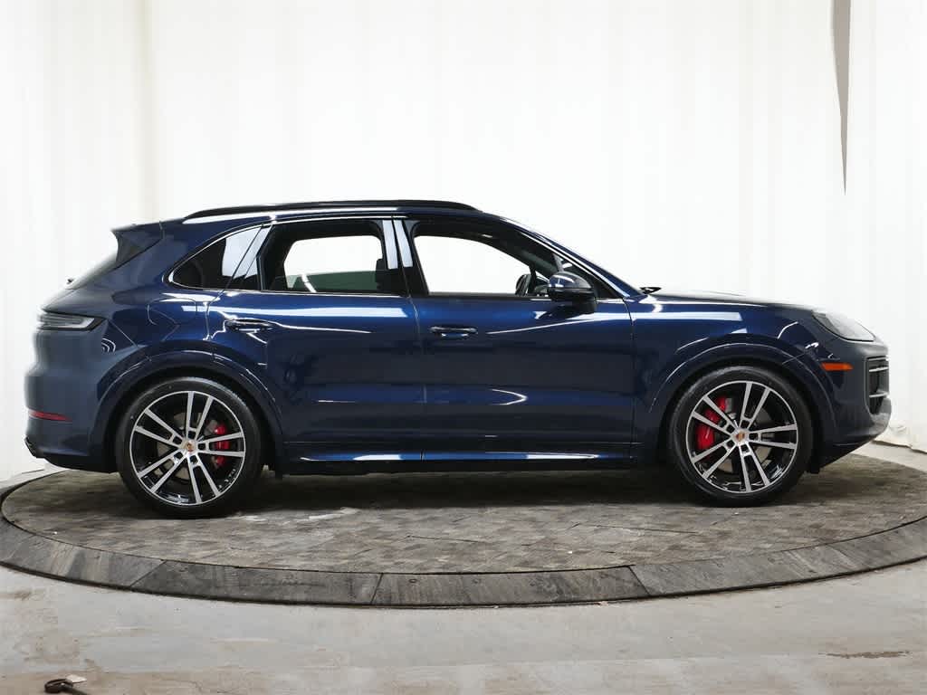 Thumbnail: 2026 Porsche Cayenne - 7