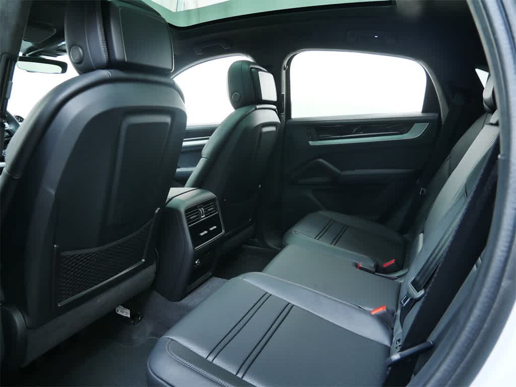 Thumbnail: 2025 Porsche Cayenne - 14