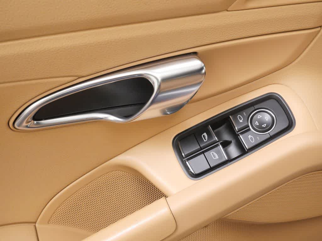 Thumbnail: 2013 Porsche Boxster - 15