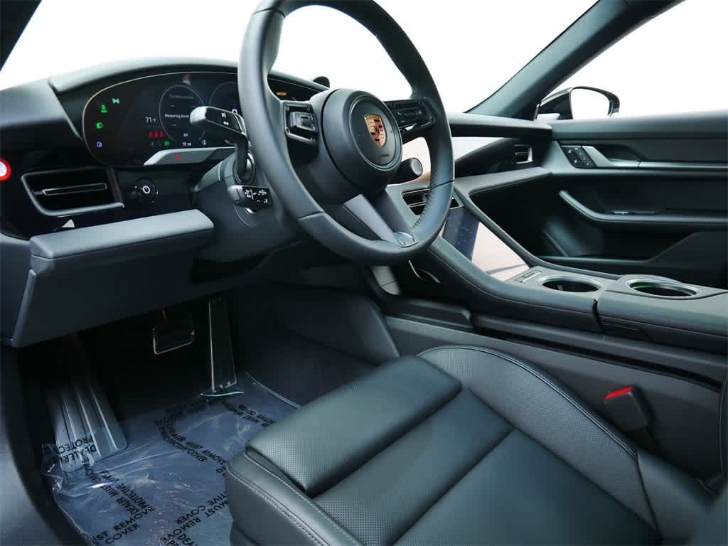 Thumbnail: 2025 Porsche Taycan - 4