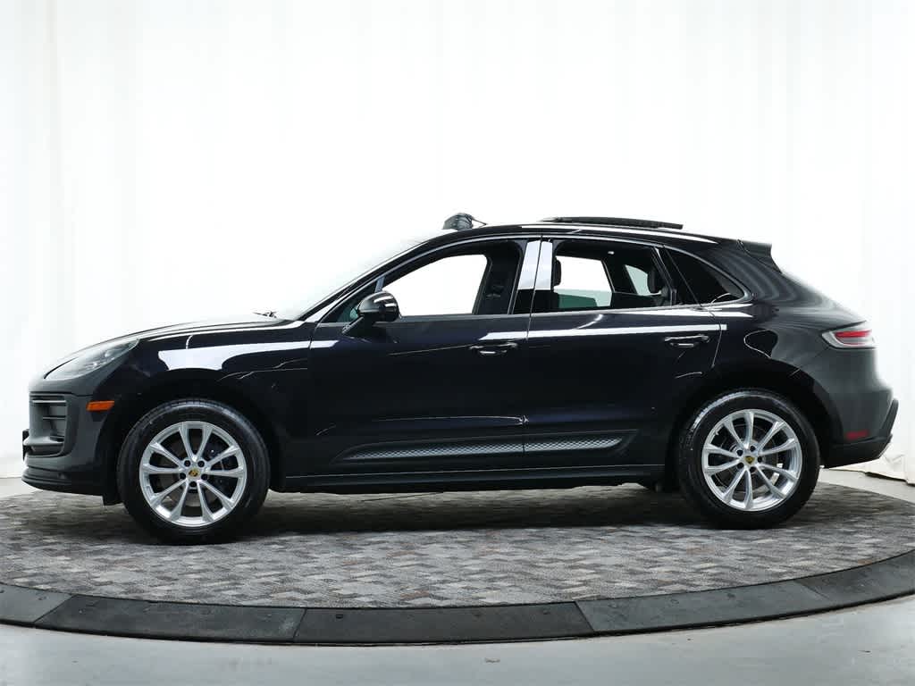 2025 Porsche Macan  2