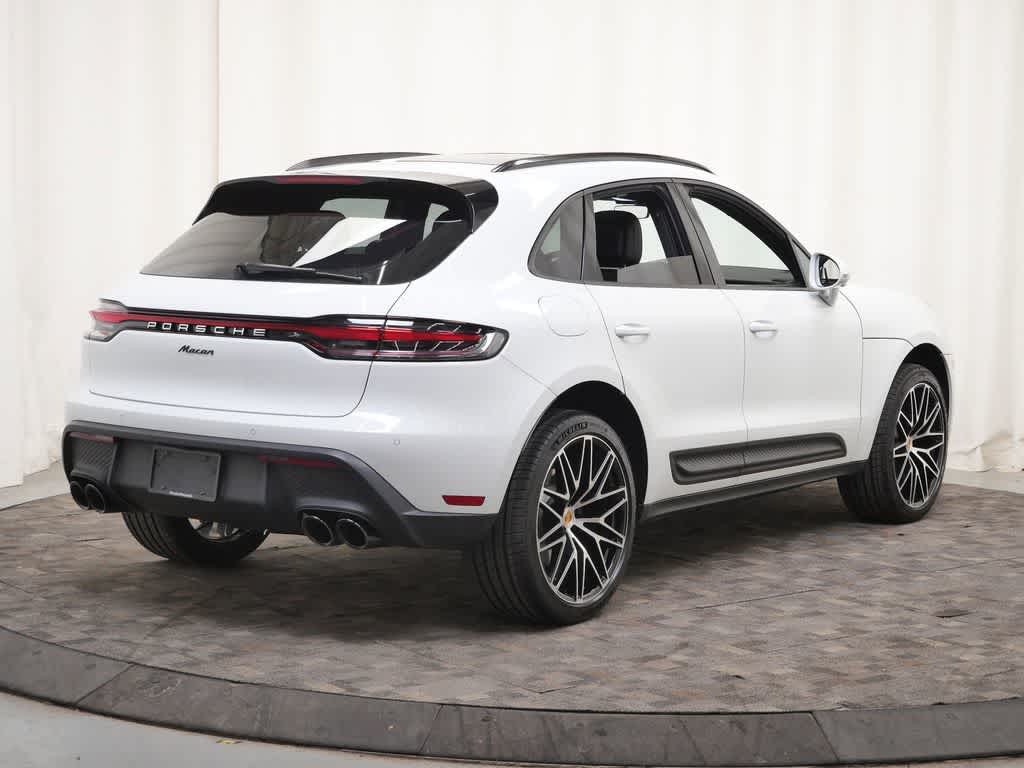 Thumbnail: 2026 Porsche Macan - 7