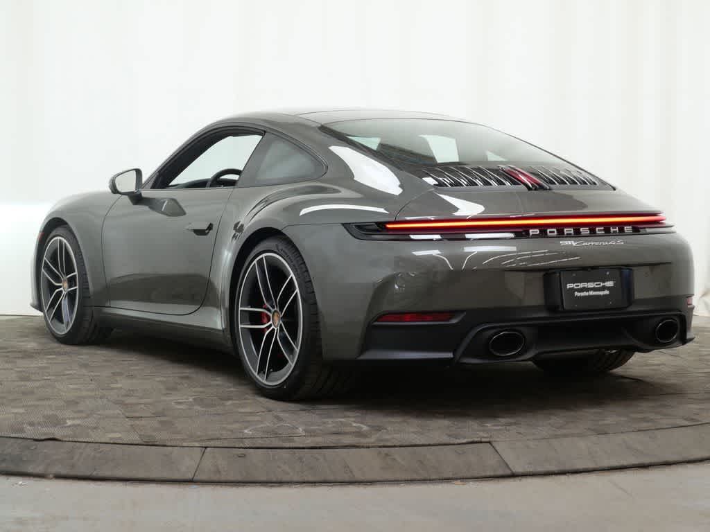 Thumbnail: 2026 Porsche 911 - 3