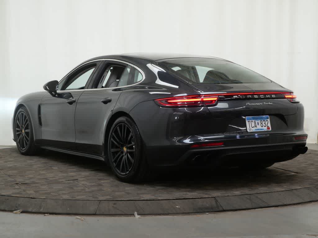 Thumbnail: 2017 Porsche Panamera - 3