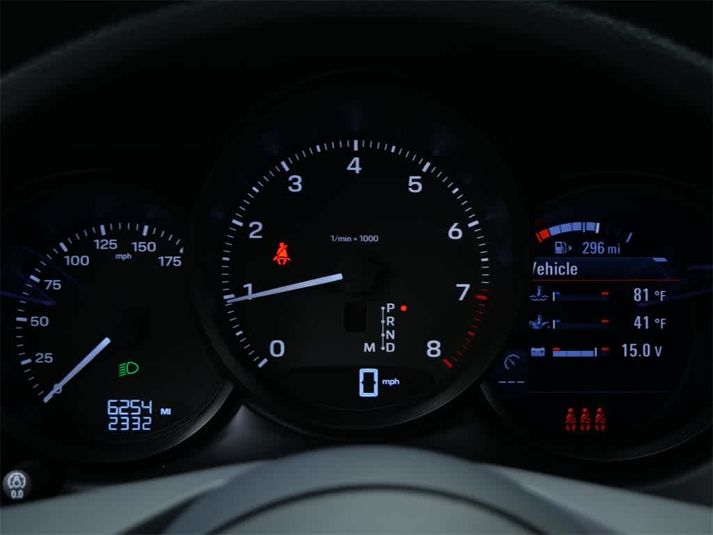 Thumbnail: 2025 Porsche Macan - 27