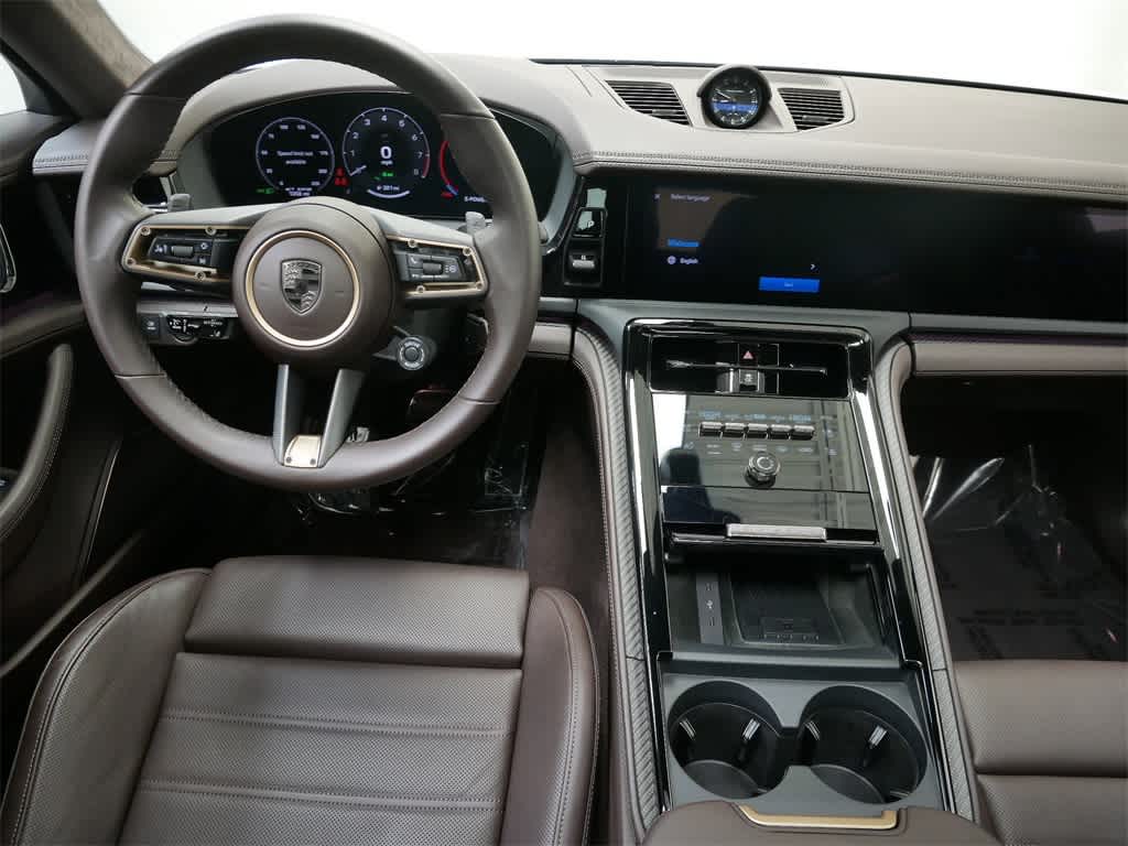 Thumbnail: 2025 Porsche Panamera - 17