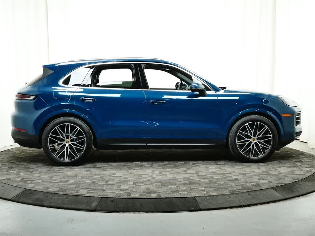 Thumbnail: 2024 Porsche Cayenne - 8
