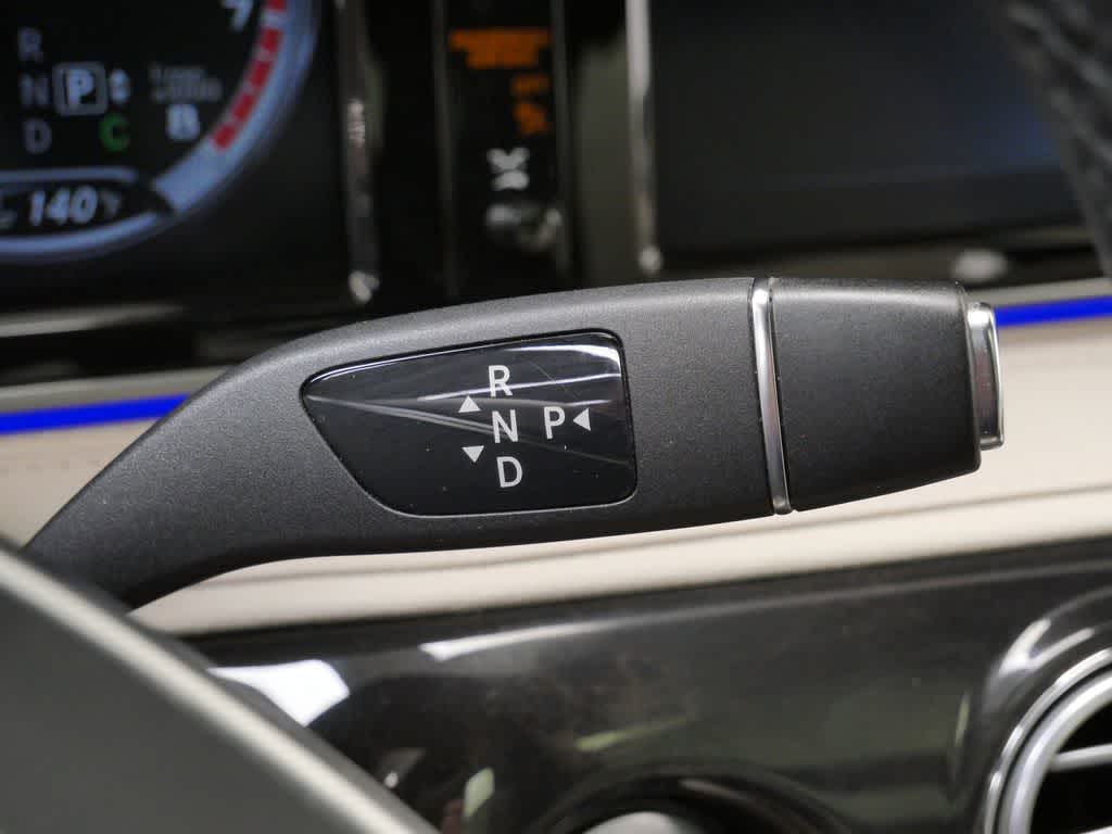 Thumbnail: 2016 Mercedes-Benz S-Class - 22