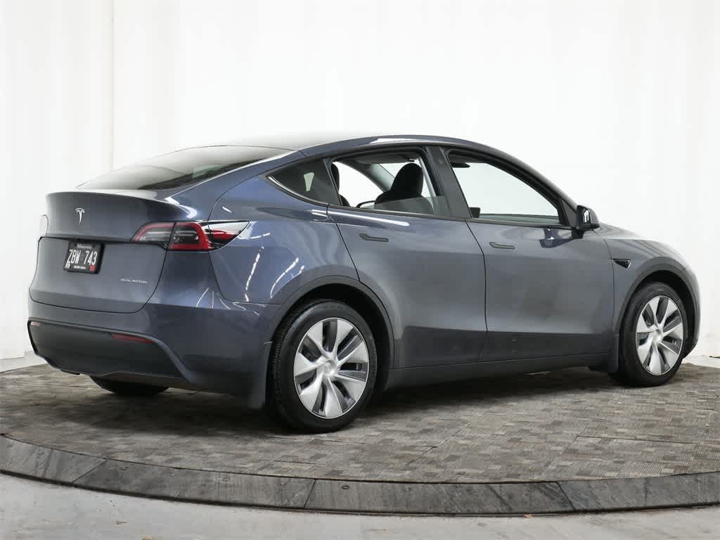 Thumbnail: 2023 Tesla Model Y - 8